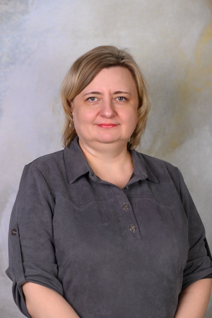 Полякова Ольга Васильевна.